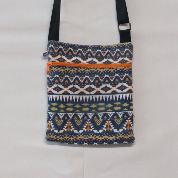 Crossbody Bag Aztec Design Adjustable Strap 3 Compartments Gender-Neutral EUC - Picture 3 of 12